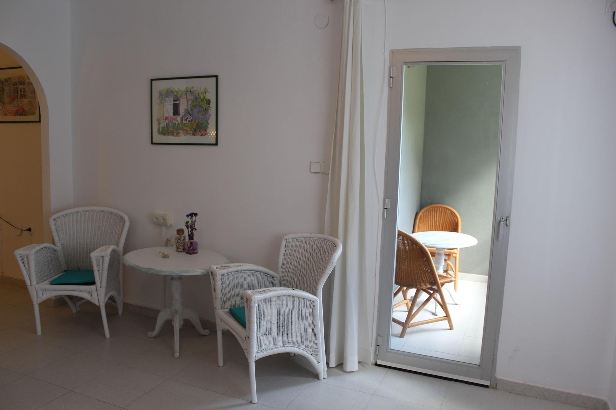 Hostal La Torre Almunecar Exterior photo