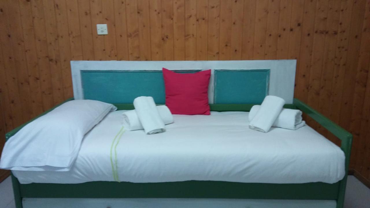 Hostal La Torre Almunecar Exterior photo