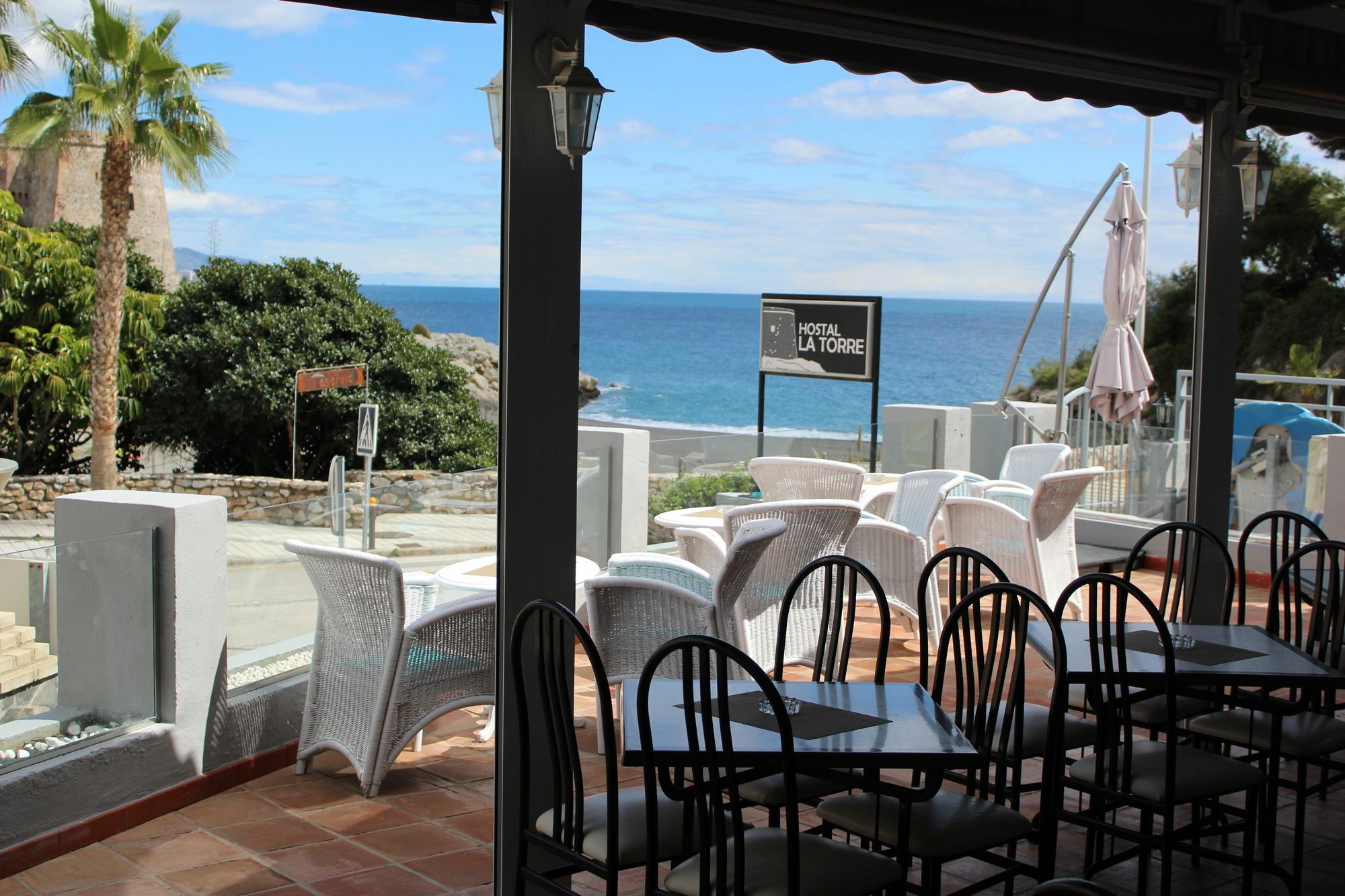 Hostal La Torre Almunecar Exterior photo
