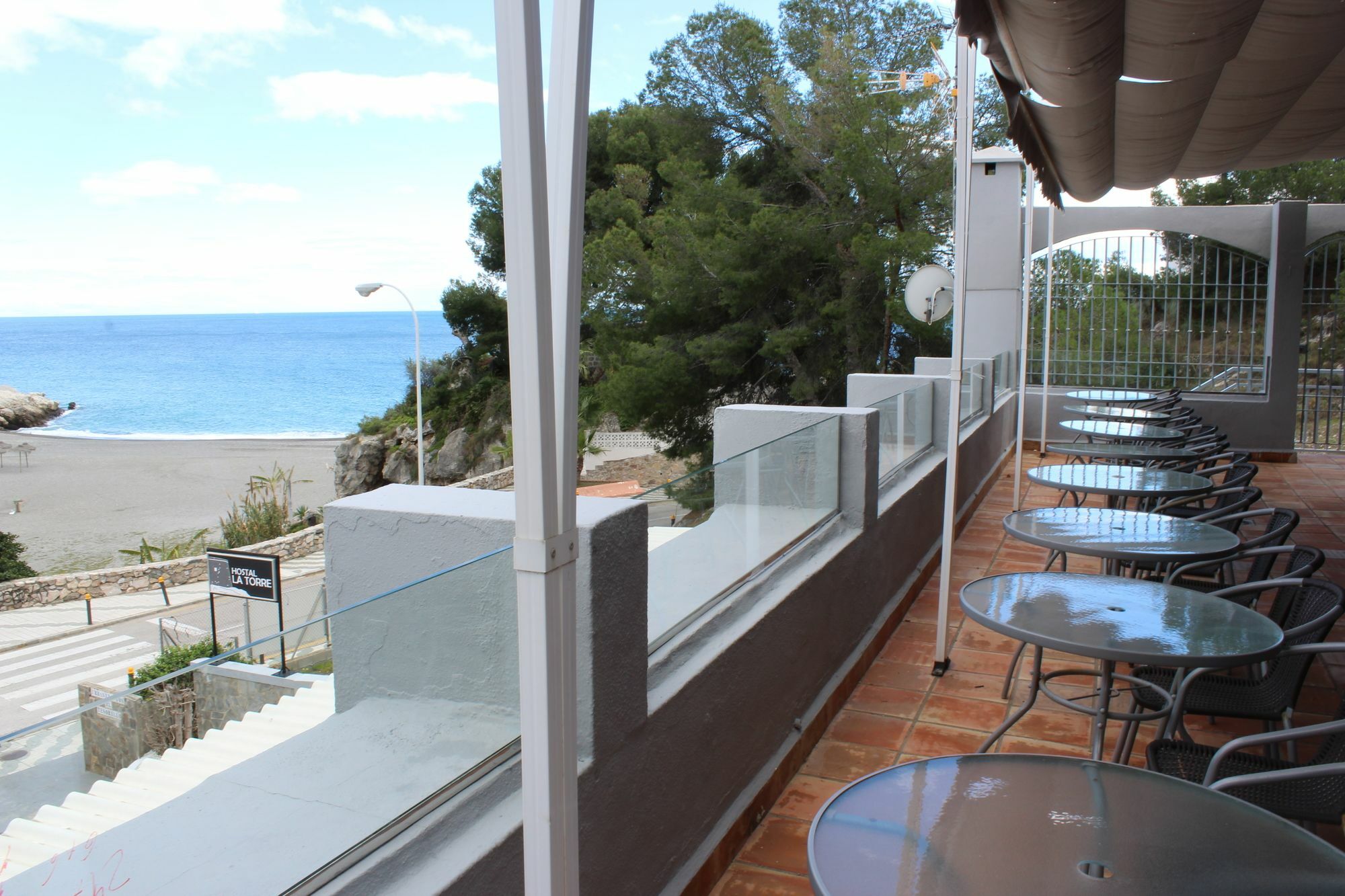 Hostal La Torre Almunecar Exterior photo